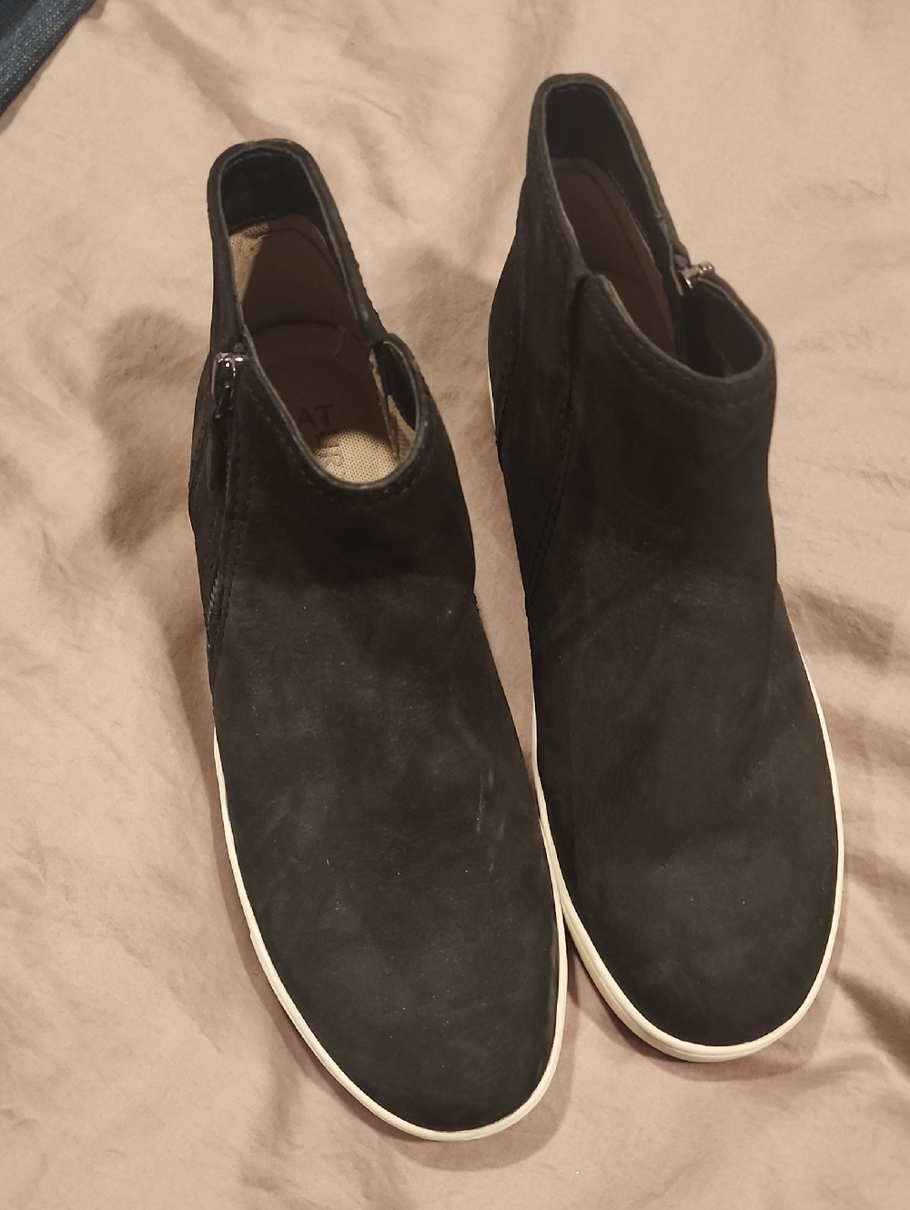 Naturalizer  Black Suede Ankle Sneakers - Casual SlipOn Zip